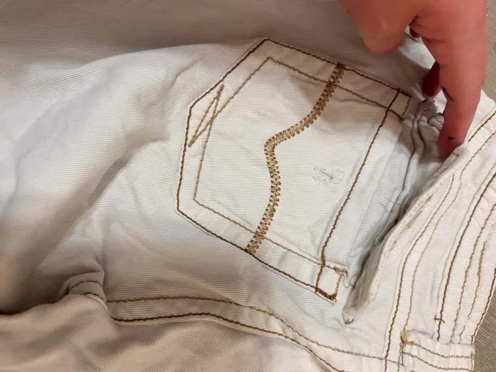 Industrial Cotton Y2K White Denim Bermuda Shorts with Thick Contrast Stitching S